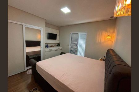 Casa à venda com 240m², 3 quartos e 3 vagas