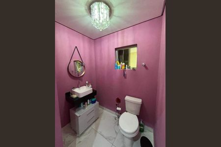 Casa à venda com 240m², 3 quartos e 3 vagas