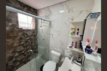 Casa à venda com 240m², 3 quartos e 3 vagas