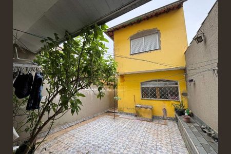 Casa à venda com 240m², 3 quartos e 3 vagas