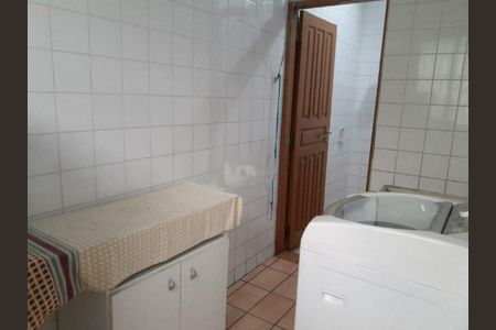 Casa à venda com 246m², 4 quartos e 5 vagas