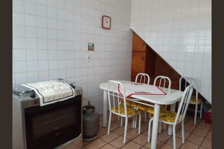 Casa à venda com 246m², 4 quartos e 5 vagas