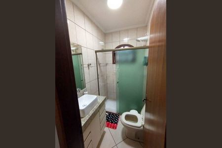 Casa à venda com 133m², 3 quartos e 2 vagas