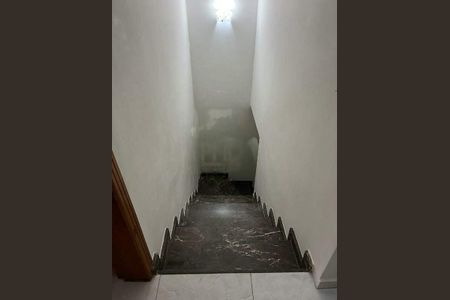 Casa à venda com 230m², 4 quartos e 2 vagas