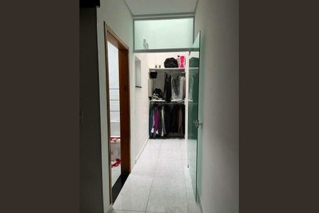 Casa à venda com 230m², 4 quartos e 2 vagas
