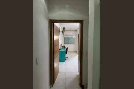 Casa à venda com 230m², 4 quartos e 2 vagas