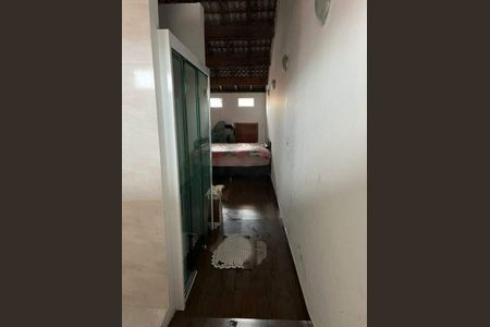 Casa à venda com 230m², 4 quartos e 2 vagas