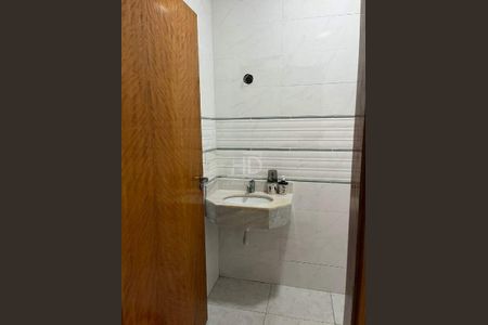Casa à venda com 230m², 4 quartos e 2 vagas