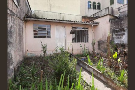 Casa à venda com 66m², 2 quartos e 3 vagas