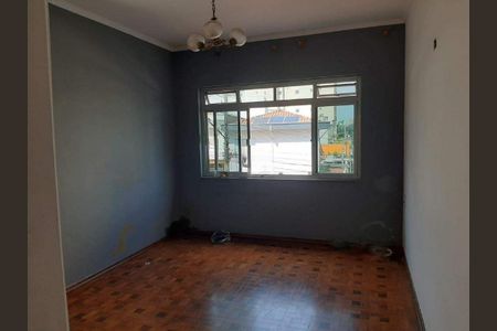 Casa à venda com 66m², 2 quartos e 3 vagas