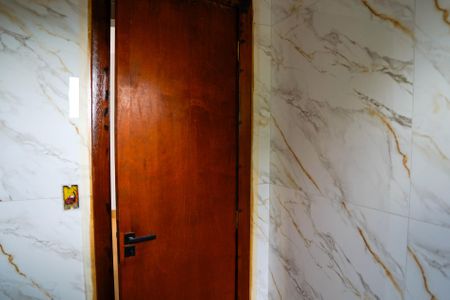 Casa para alugar com 600m², 4 quartos e 4 vagasBanheiro 1