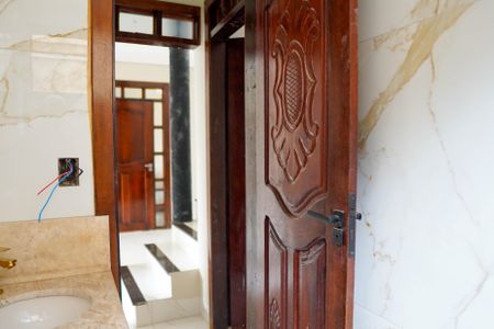 Casa para alugar com 600m², 4 quartos e 4 vagasBanheiro 2