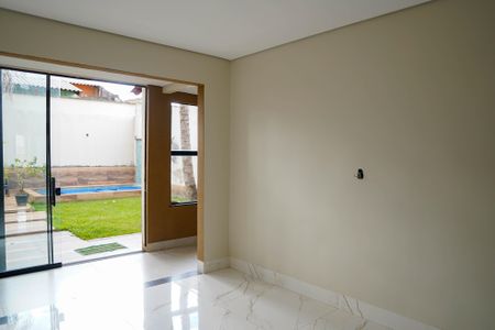 Casa para alugar com 600m², 4 quartos e 4 vagasSala