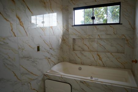 Casa para alugar com 600m², 4 quartos e 4 vagasBanheiro 3