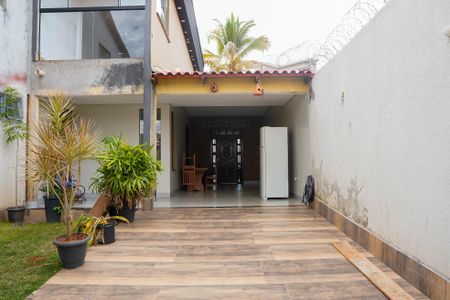 Casa para alugar com 600m², 4 quartos e 4 vagasEntrada