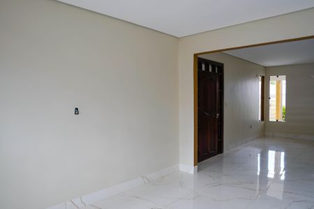 Casa para alugar com 600m², 4 quartos e 4 vagasSala