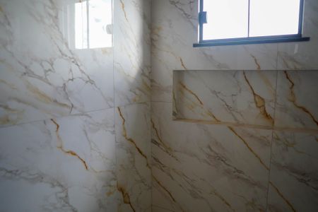 Casa para alugar com 600m², 4 quartos e 4 vagasBanheiro 1