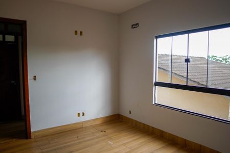 Casa para alugar com 600m², 4 quartos e 4 vagasQuarto 3