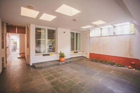 Casa à venda com 250m², 3 quartos e 2 vagasGaragem