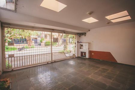 Casa à venda com 250m², 3 quartos e 2 vagasGaragem