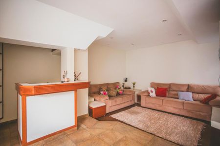 Casa à venda com 250m², 3 quartos e 2 vagasÁrea comum - Salão de festas