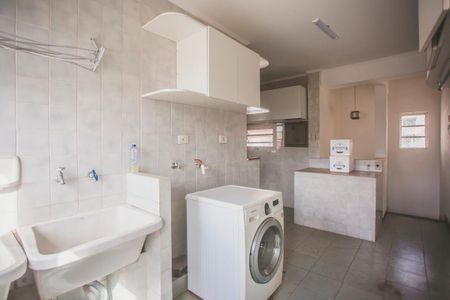 Casa à venda com 250m², 3 quartos e 2 vagasLavanderia