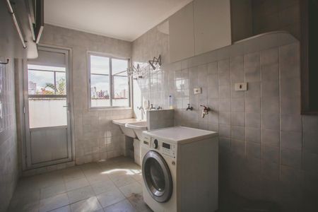 Casa à venda com 250m², 3 quartos e 2 vagasLavanderia