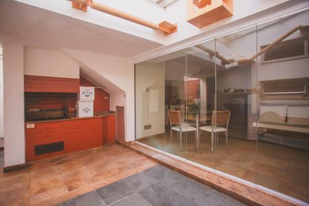 Casa à venda com 250m², 3 quartos e 2 vagasÁrea comum - Churrasqueira