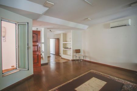 Casa à venda com 250m², 3 quartos e 2 vagasSala de Estar