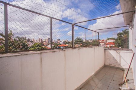 Casa à venda com 250m², 3 quartos e 2 vagasLavanderia