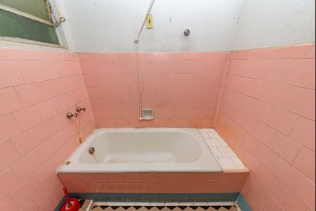 Casa à venda com 300m², 4 quartos e 1 vaga Casa à venda com 300m², 4 quartos e 1 vagaBanheiro Social