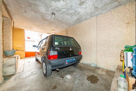 Casa à venda com 300m², 4 quartos e 1 vaga Casa à venda com 300m², 4 quartos e 1 vagaGaragem