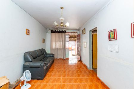 Casa à venda com 300m², 4 quartos e 1 vaga Casa à venda com 300m², 4 quartos e 1 vagaSala