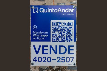 Casa à venda com 300m², 4 quartos e 1 vaga Casa à venda com 300m², 4 quartos e 1 vagaPlaca