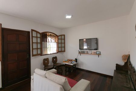 Casa de condomínio à venda com 180m², 3 quartos e 1 vaga Casa de condomínio à venda com 180m², 3 quartos e 1 vagaSala