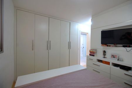 Apartamento à venda com 197m², 4 quartos e 3 vagasSuíte 1