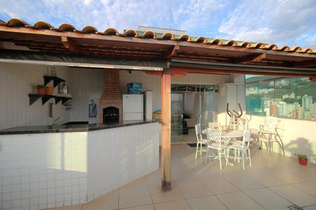 Apartamento à venda com 197m², 4 quartos e 3 vagasCobertura