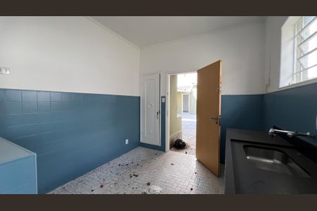 Casa à venda com 248m², 2 quartos e 4 vagasCozinha