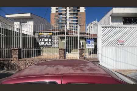 Casa à venda com 248m², 2 quartos e 4 vagasFachada