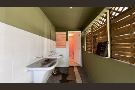 Casa à venda com 248m², 2 quartos e 4 vagasÁrea de Serviço