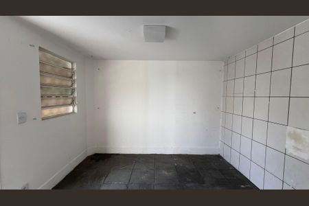 Casa à venda com 248m², 2 quartos e 4 vagasEdícula