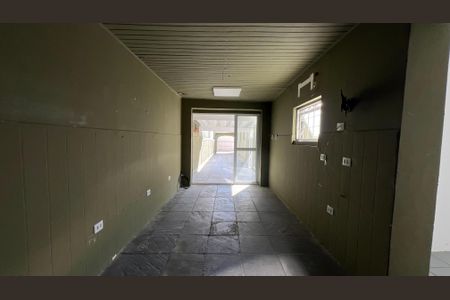 Casa à venda com 248m², 2 quartos e 4 vagasEdícula