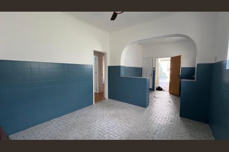 Casa à venda com 248m², 2 quartos e 4 vagasCopa