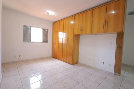 Casa à venda com 125m², 3 quartos e 2 vagas Casa à venda com 125m², 3 quartos e 2 vagasSuíte