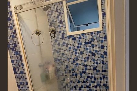 Apartamento à venda com 105m², 2 quartos e 2 vagasBanheiro da suíte