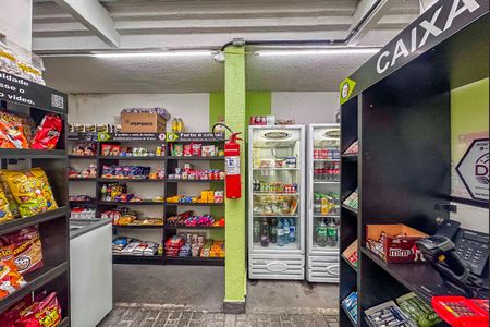 Apartamento para alugar com 55m², 2 quartos e 1 vagaMini Mercado