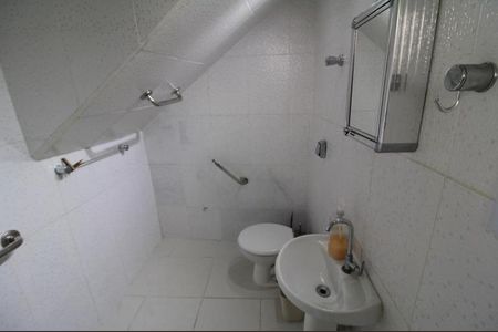 Casa à venda com 230m², 4 quartos e 3 vagas Casa à venda com 230m², 4 quartos e 3 vagasFoto 11