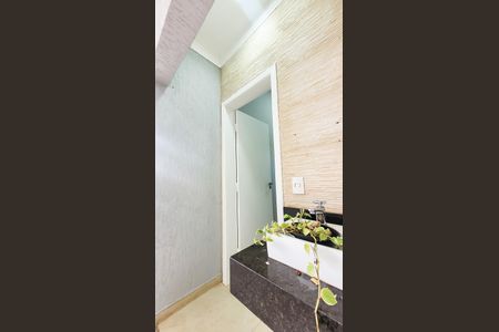 Casa de condomínio à venda com 360m², 4 quartos e 4 vagasBanheiro da Área externa