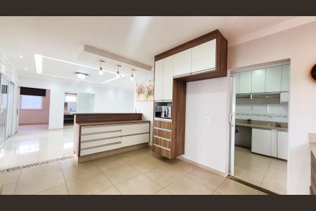 Casa de condomínio à venda com 360m², 4 quartos e 4 vagasCozinha