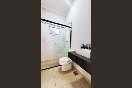 Casa de condomínio à venda com 360m², 4 quartos e 4 vagasBanheiro da Área externa